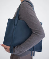 Ara Medium Tote Grained Leather Blue