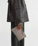 Pochette Callista Crafts Slim Pochette Grained Leather Sand O/S Apoella