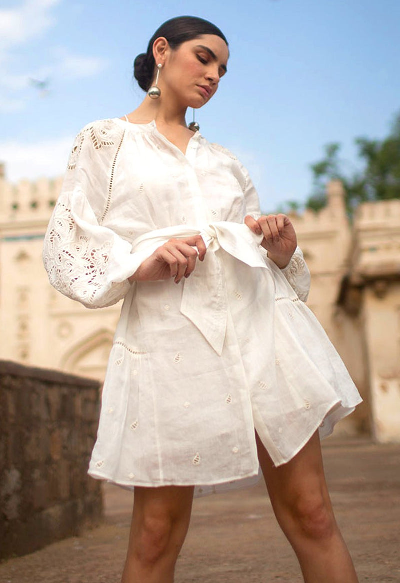 Dresses Scarlett Poppies Sunshine Babe Short Emboidered Ramie Full Sleeve Short Shirtdress Simply White Apoella