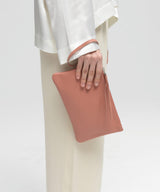 Pochette Callista Crafts Slim Pochette Grained Leather Peach O/S / Peach Apoella
