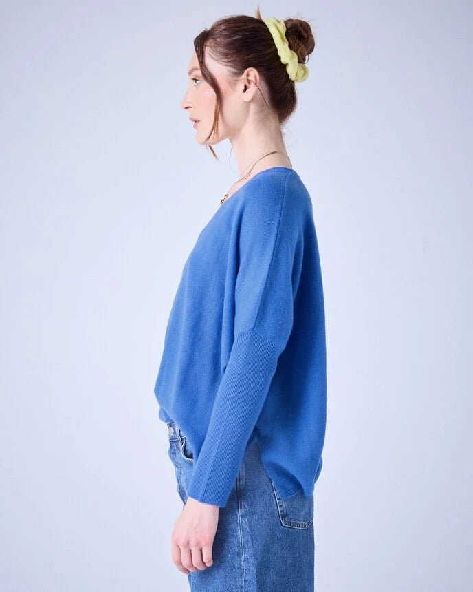 Sweater Absolut Cashmere Camille V Neck Sweater Horizon Blue Apoella